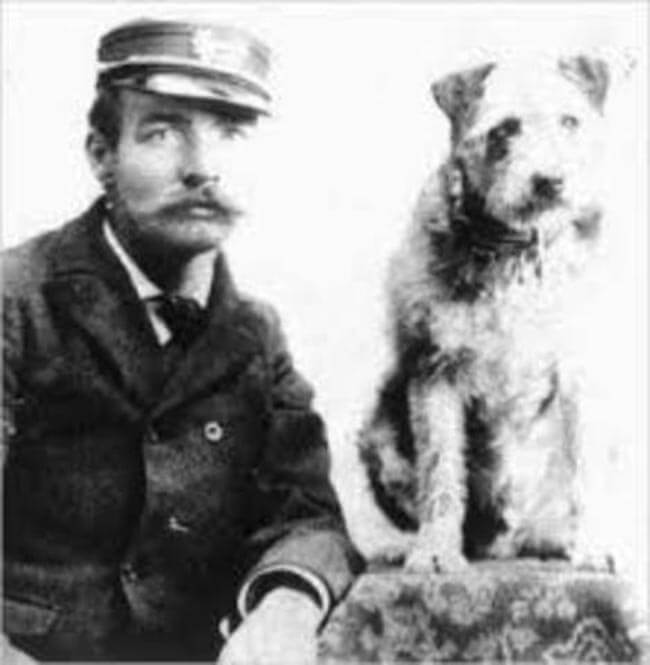 «El perro del regimiento», de Daniel Riquelme